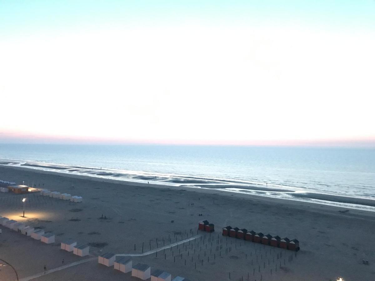 Zeedijk44 - Frontal Sea View Penthouse Lejlighed De Panne Eksteriør billede